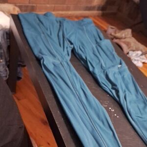 Designed For You XXL Teal Athletic Leggings. Side Pockets